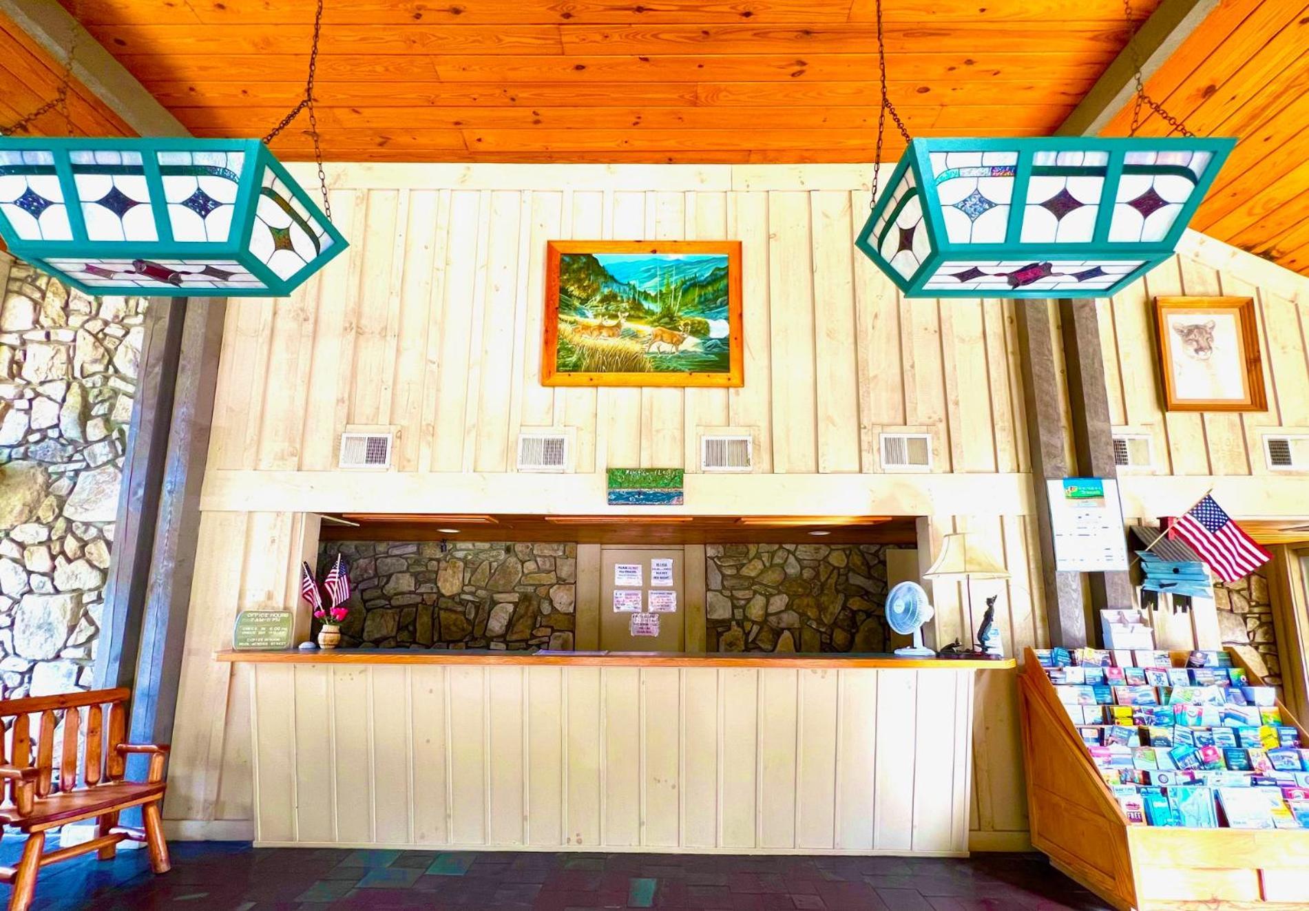 Newfound Lodge On The River Cherokee Exterior foto
