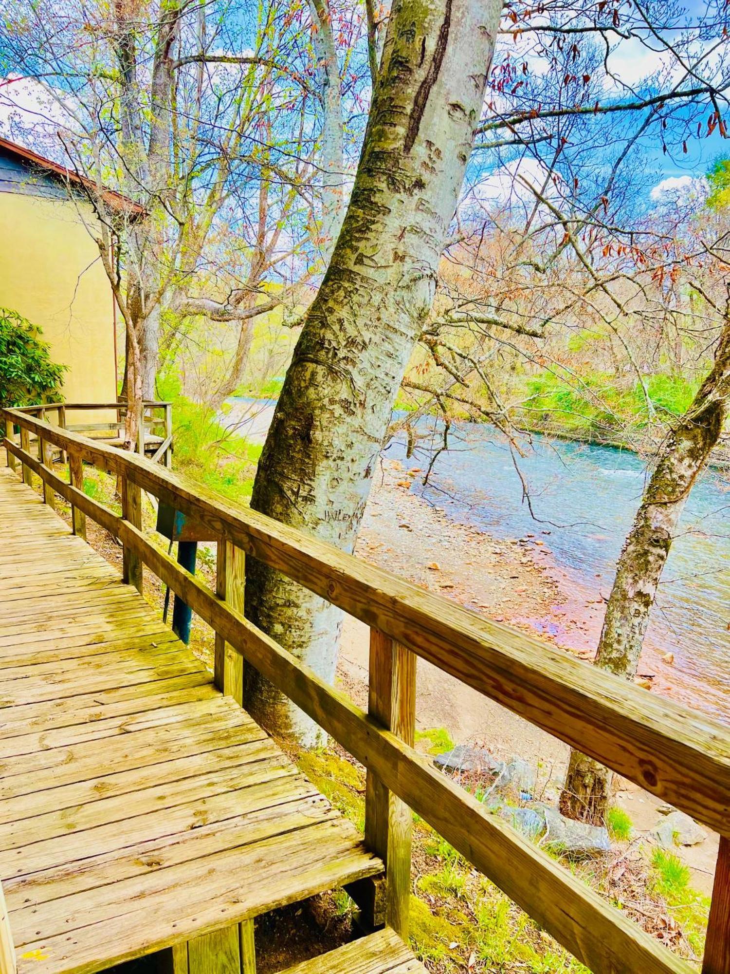 Newfound Lodge On The River Cherokee Exterior foto